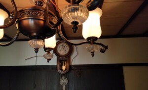 大阪市リラクゼーションサロン GROUDWORK（グラウンドワーク）振り子時計